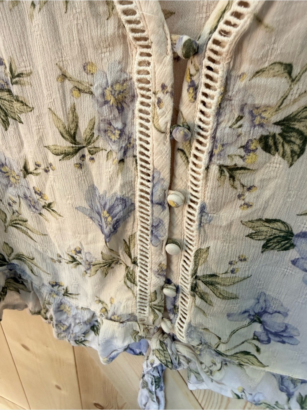 American Eagle Outfitters Light Blue Floral Tie-Front Sheer Blouse - Picture 7 of 7